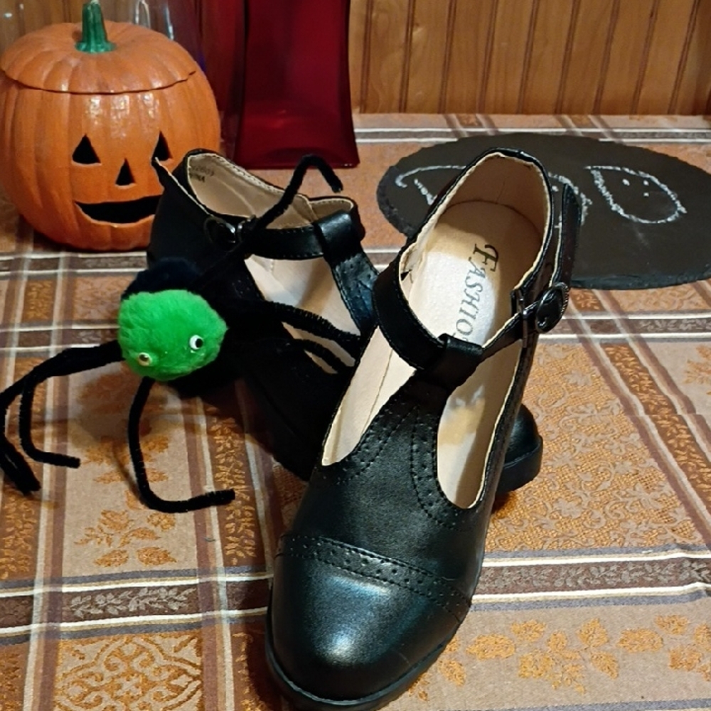 Stylish Black Women's Shoes by